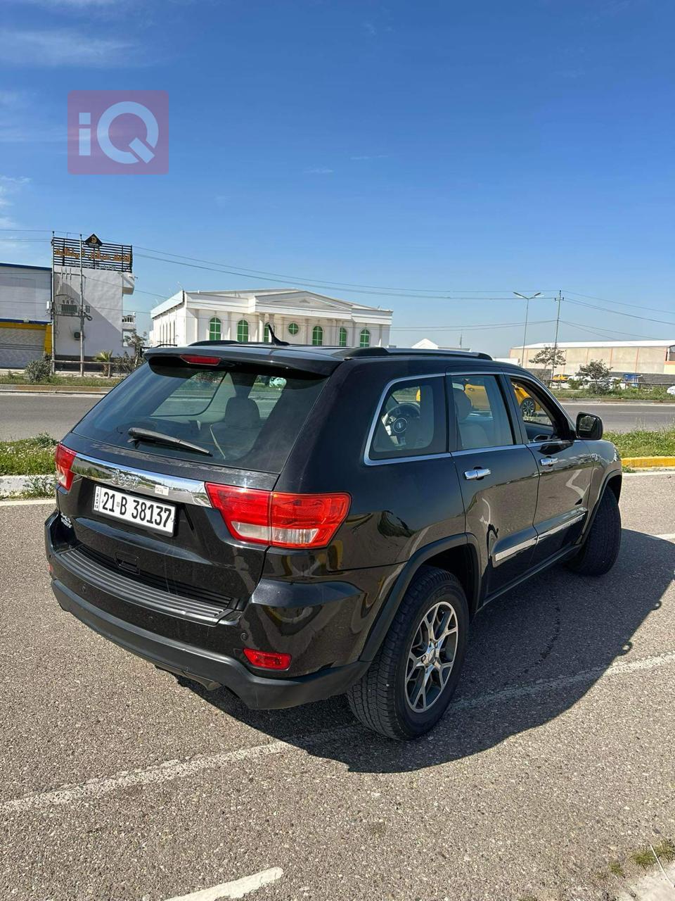 جیپ گراند شیرۆکی